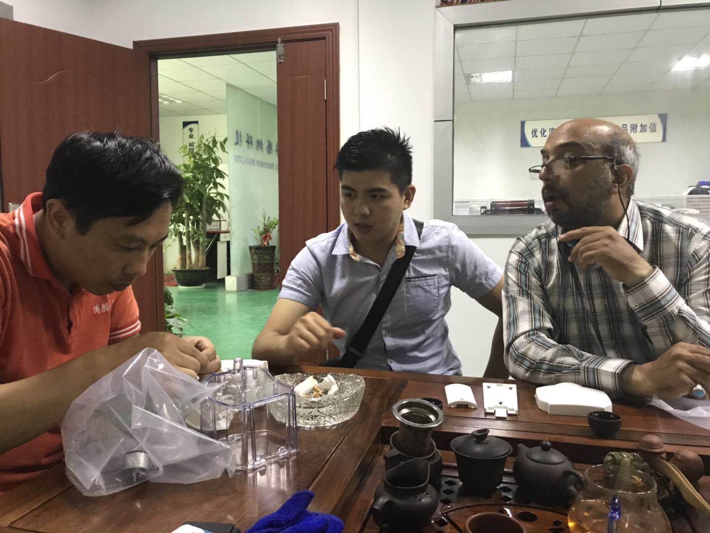 博騰納塑膠模具與印度客戶愉快合作?。? title=