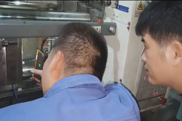 藍(lán)牙耳機(jī)模具廠(chǎng)——博騰納給您高端品質(zhì)