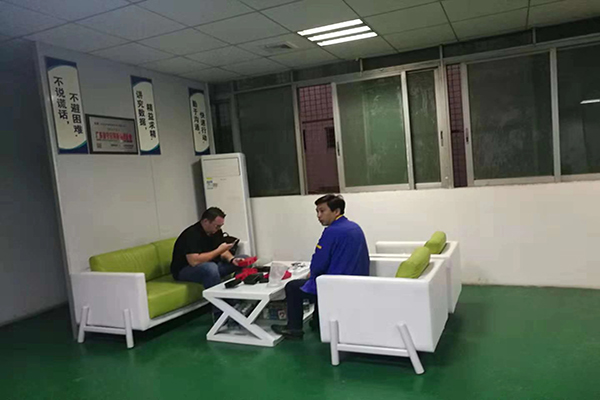 讓人省心注塑模具加工廠——生產高效，配合默契